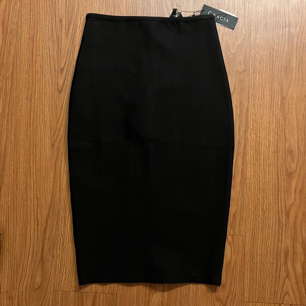 GRACIA Black Stretchy Pencil Skirt NWT